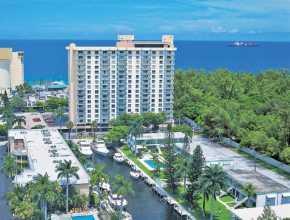 Beachfront Condo Beside Intracoastal Waterway - Studio Condo #1